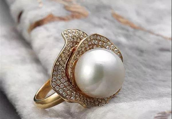 珍珠戒指