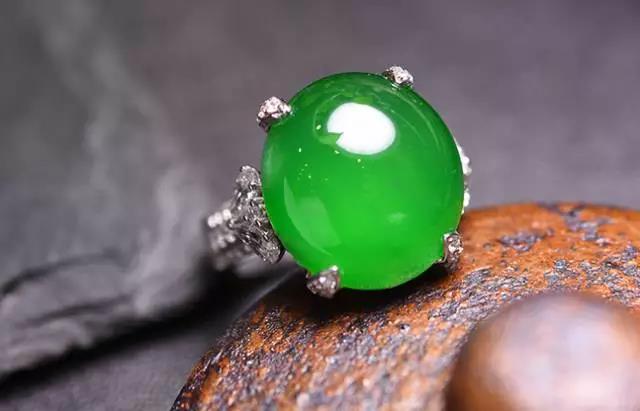 翡翠戒指