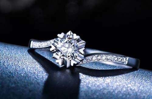 钻戒哪个牌子好