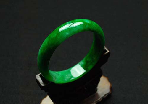 缅甸翡翠手镯