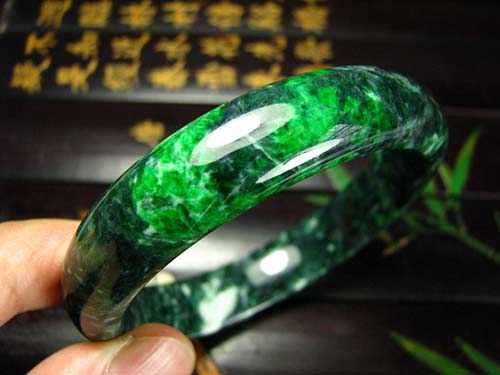 怎么分辨玉的真假