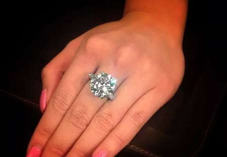 10克拉钻戒多少钱