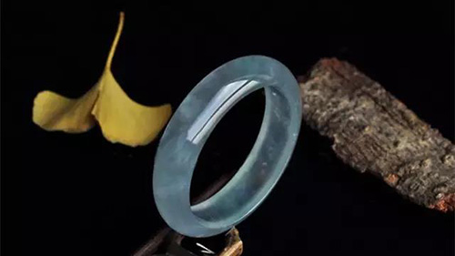 不懂玉的人怎样选玉镯